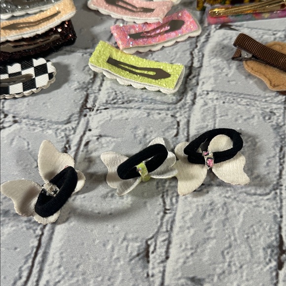 Girls Hair Clips Accessories lot of 47 pieces - Picture 9 of 13